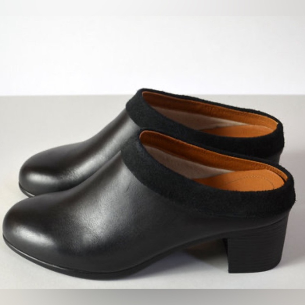 HOPP Collared Mule, sz 10, black leather made in USA